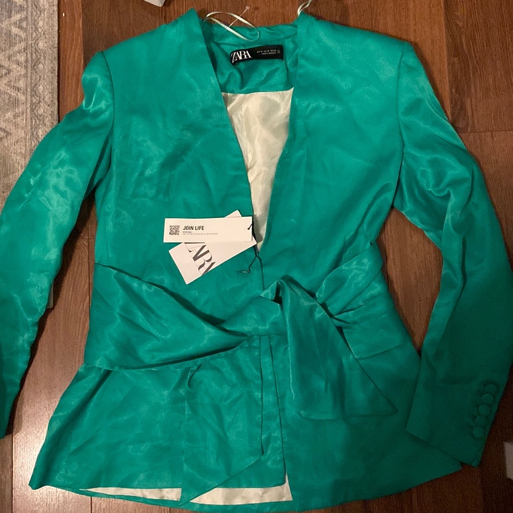 Zara green belted satin effect bkazer classic fit - Picture 4 of 9